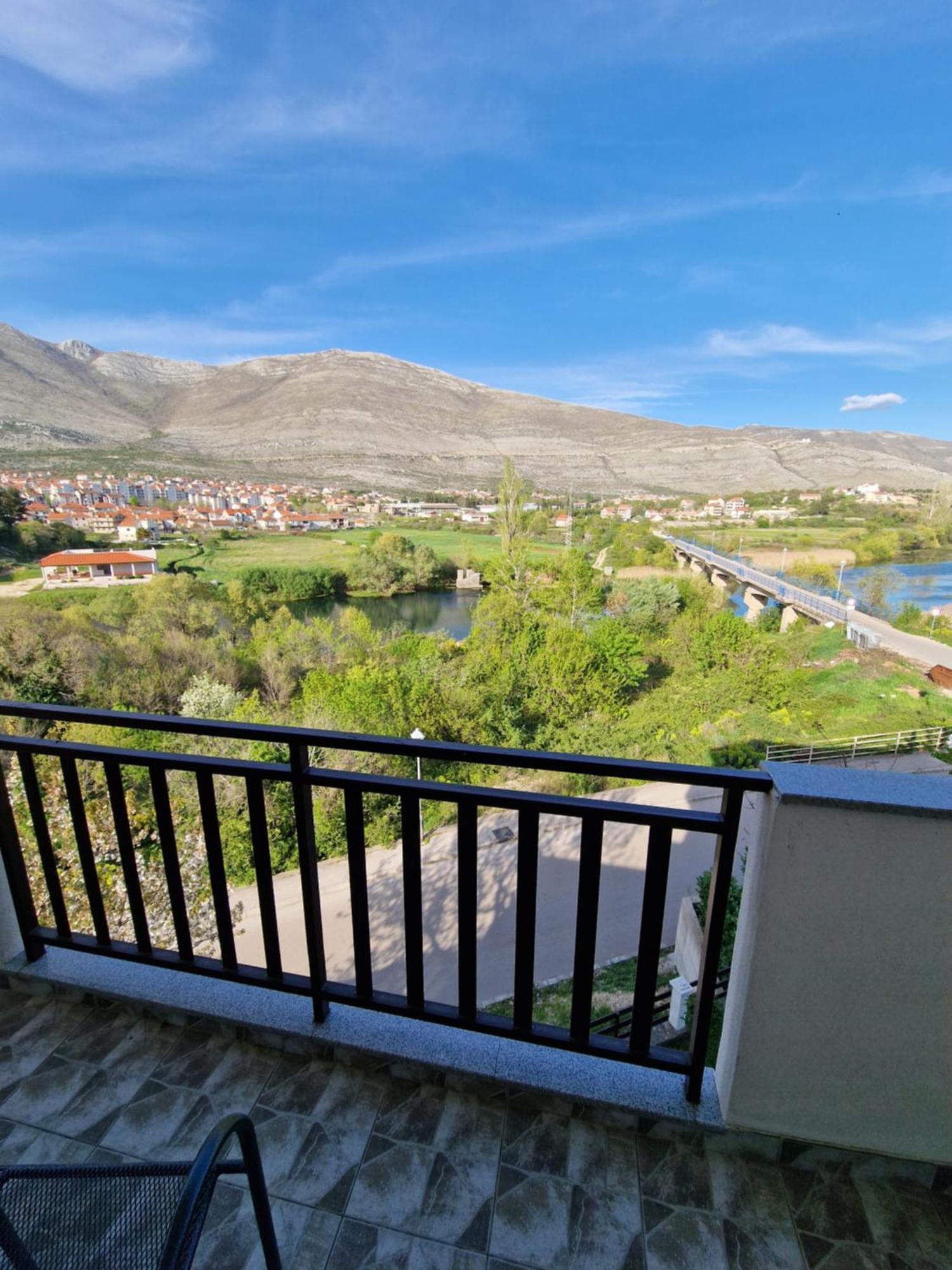 Studio Apartmani Milovic Τρέμπινιε Εξωτερικό φωτογραφία